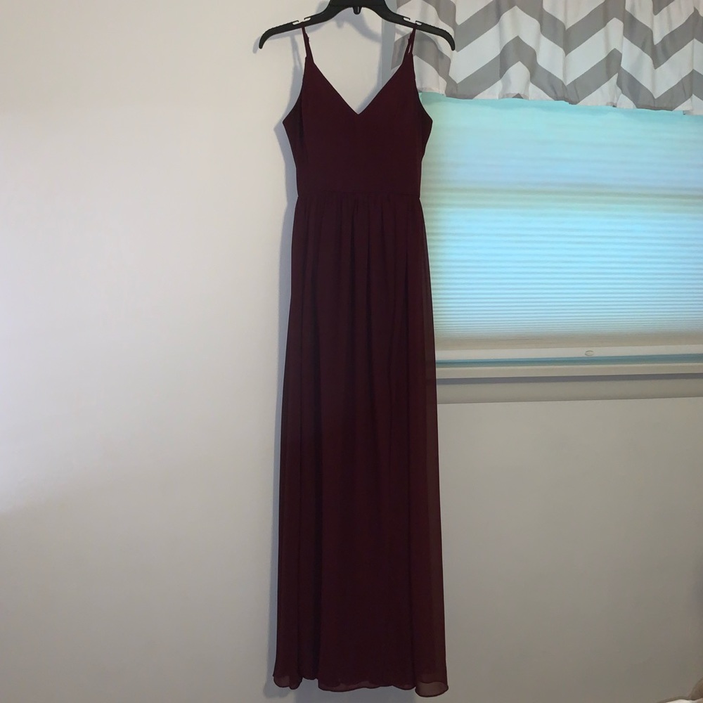 WINDSOR Burgundy Formal Dress